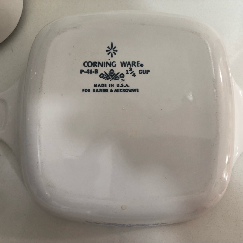 Set of Corningware Dishes - Picture 3 of 4